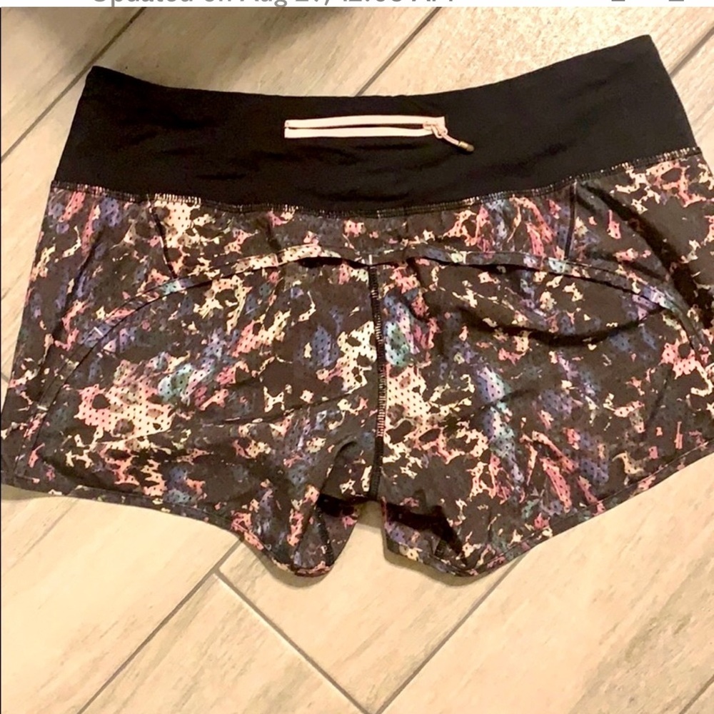 Lululemon shorts size 8